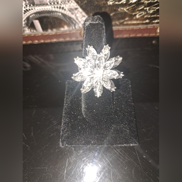 NEW PAPARAZZI STATEMENT RING - Picture 3 of 5